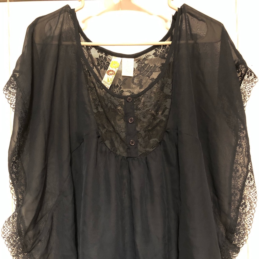 MIMI CHICA - Sheer Top